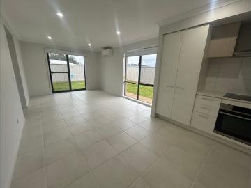 BRAND NEW HOUSE 4 BEDROOM HOME
