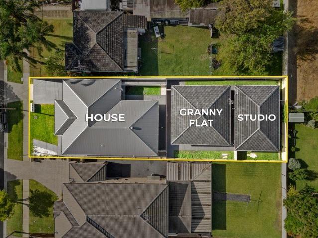 Brand New House + Granny Flat + Studio | Perfect Family Home Or Investment ! Rental Potential Of Up To $2,350P/W! High Yielding Property!