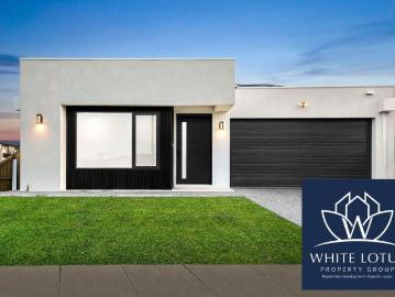Brand New House with 2 Masters in the Heart of Rockbank.