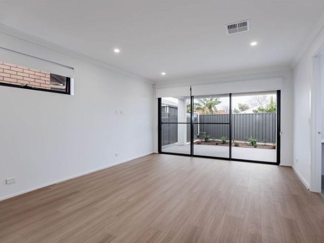 Brand New Contemporary Living in the Heart of Findon