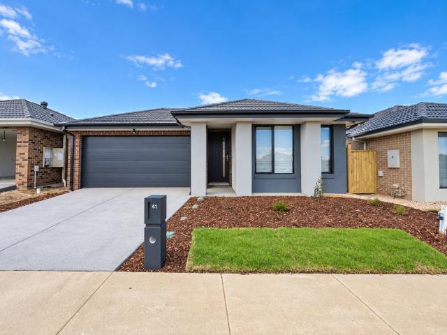 BRAND NEW HOME WITH MODERN COMFORT