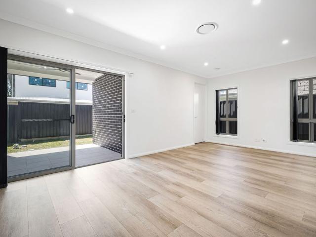 Brand New Home with High End Finishes&excl