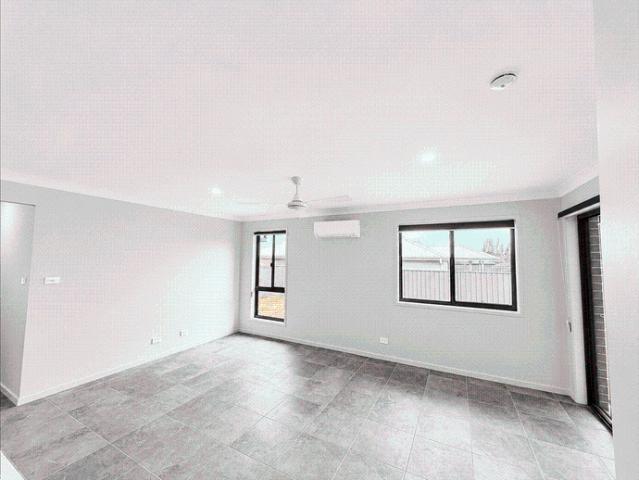 Brand New Home Close to Uni