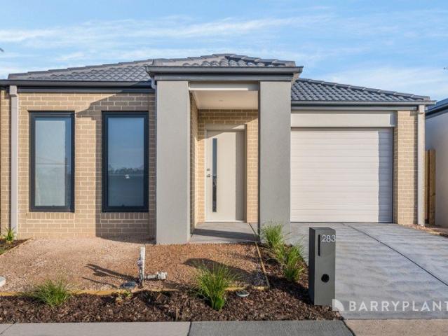 Brand New Home in the Heart of Lara