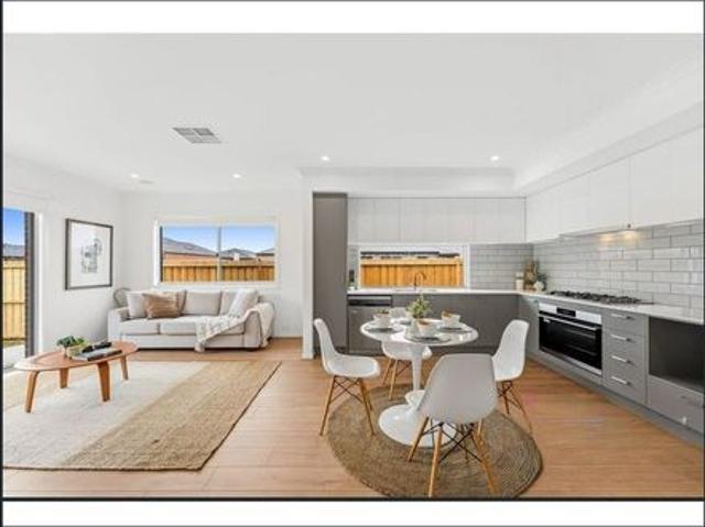Brand New Home in a Prime Lara Location!
