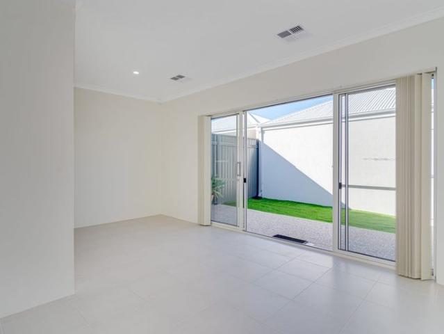 Brand new home in Eden Beach