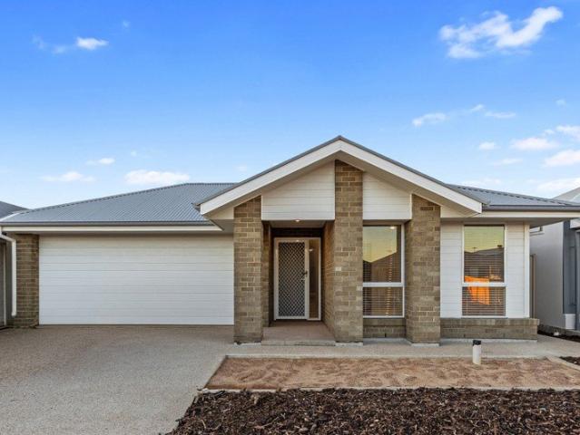 Brand new home in fast growing development