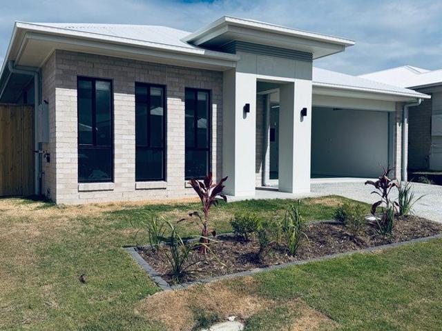 Brand New Home in Flourish Estate with Ducted Air Conditioning | South Maclean