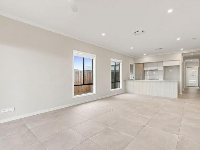 BRAND NEW HOME IN KINMA VALLEY
