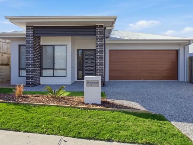 BRAND NEW HOME IN KINMA VALLEY