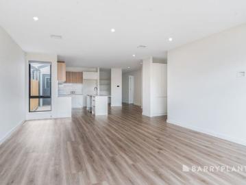 Lara, Greater Geelong, Victoria - Parking