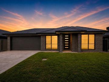 Brand New Home In Popular Estate