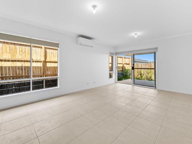 BRAND NEW HOME Modern, Low Maintenance, Convenient Living!