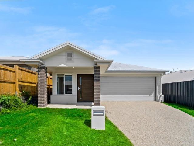BRAND NEW HOME Modern, Low Maintenance, Convenient Living!