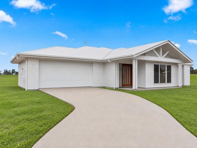 BRAND NEW HOME MODERN LIVING IN BIMBADEEN PREMIER ESTATE!