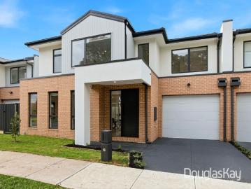 Brand New Home Nearby Sunshine Hospital, Ginifer Station & Furlong Road Shops