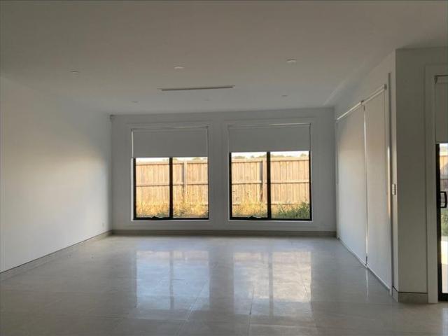 Brand new home on Tangelo Street, located in Mickleham
