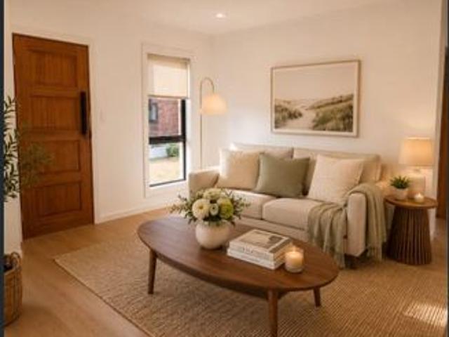 Brand New Home Peaceful, Private & Just 10 Minutes' Walk to the Beach