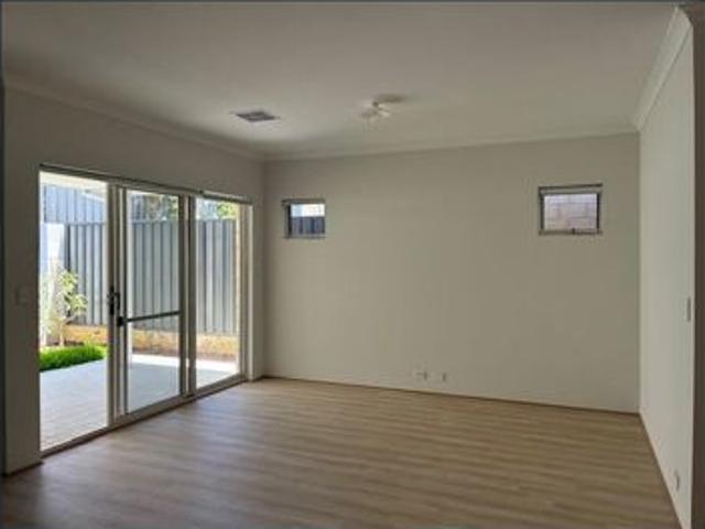 Brand new homes in the new Kardinya Heights Estate