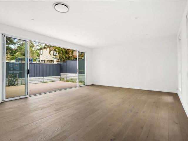 Brand New Hampton Style Residence