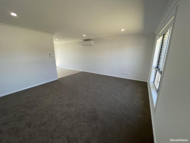 Brand New Hillvue 2 bedroom Duplex