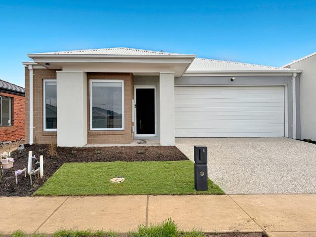 Brand new in Charlemont