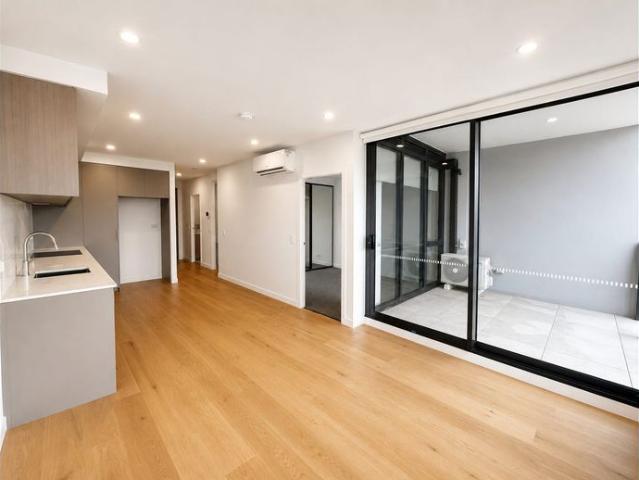 Brand New Inner North Living With Style and Convenience
