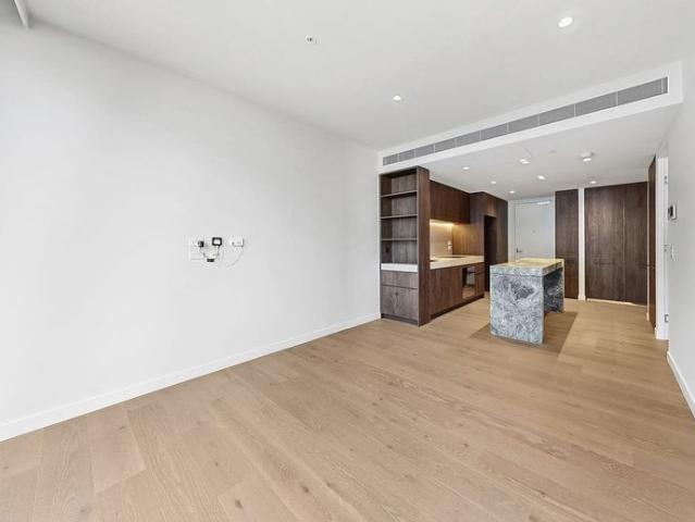 Brand New One Bedroom Apartment in the Heart of Fitzroy with Carpark