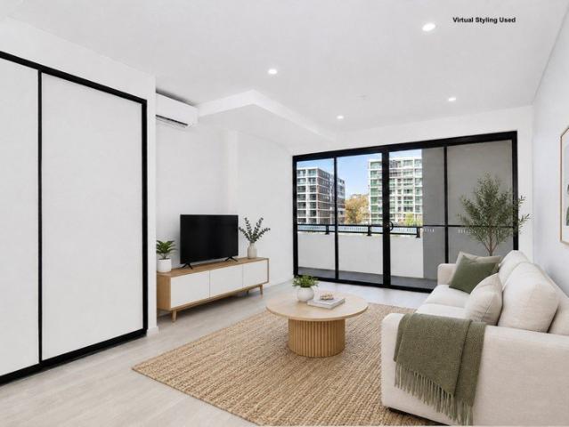 Brand New One Bedroom Apartment With Expansive Wraparound Balcony