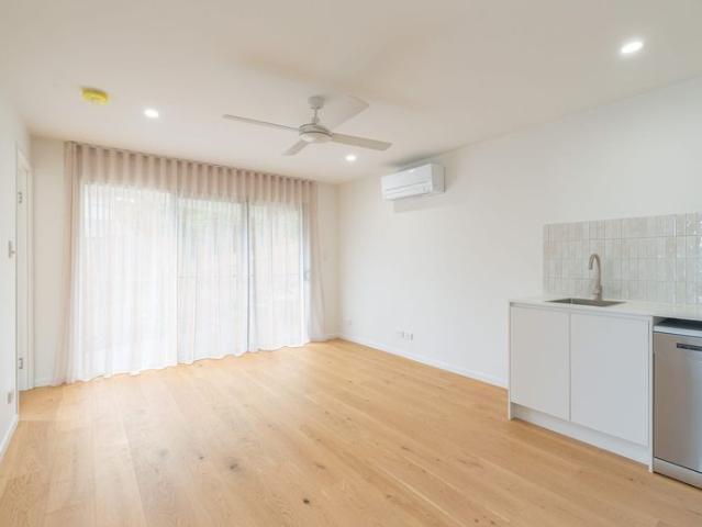 Brand New One Bedroom Living in Great Location!