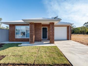 BRAND NEW AND READY TO MOVE IN!