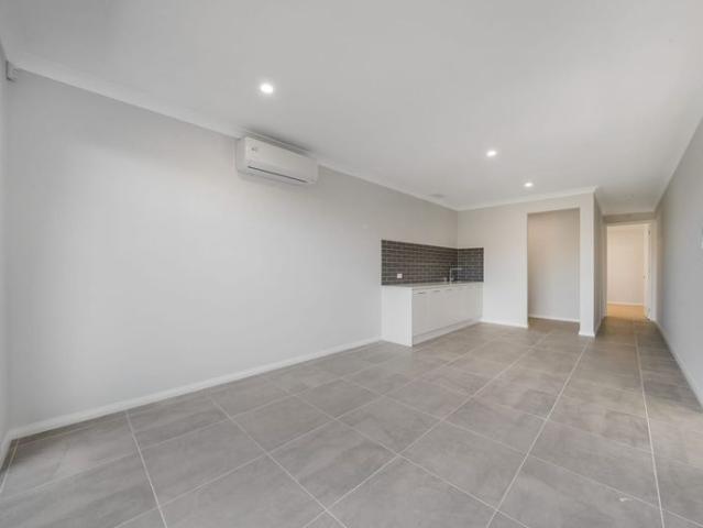 Brand New Oversized Dual Living!