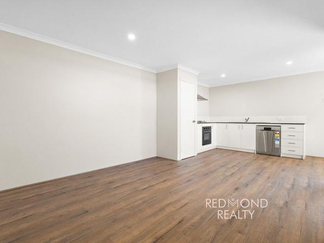 BRAND NEW, LOW MAINTENANCE COASTAL LIVING!