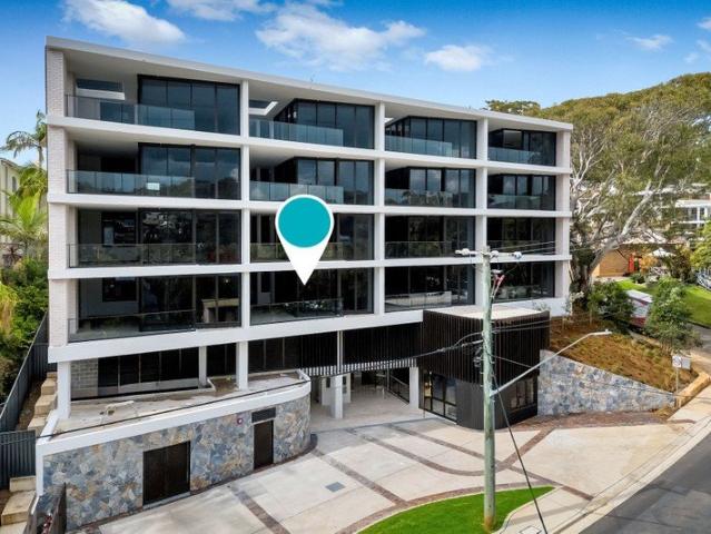 Brand New, Lake Views & a Flat Stroll to the Surf