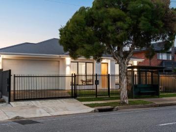 Brand New Living Between City & Coast
