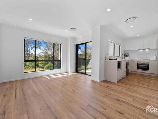 BRAND NEW LIVING IN MURRUMBA DOWNS MODERN, SPACIOUS & VERSATILE