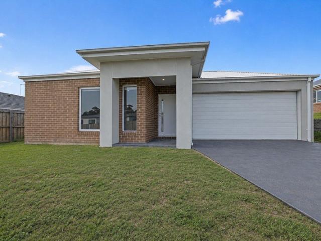 Brand New Living in Oak Hill Estate