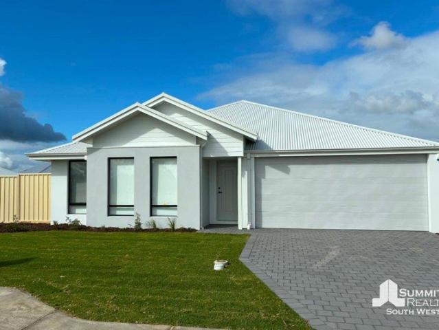 Brand New Living in a Growing Australind Location
