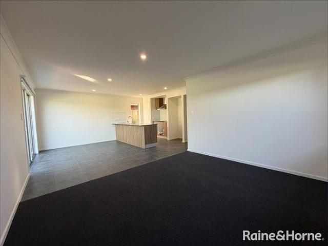 Brand New Living in a Prime Evanston Gardens Location!