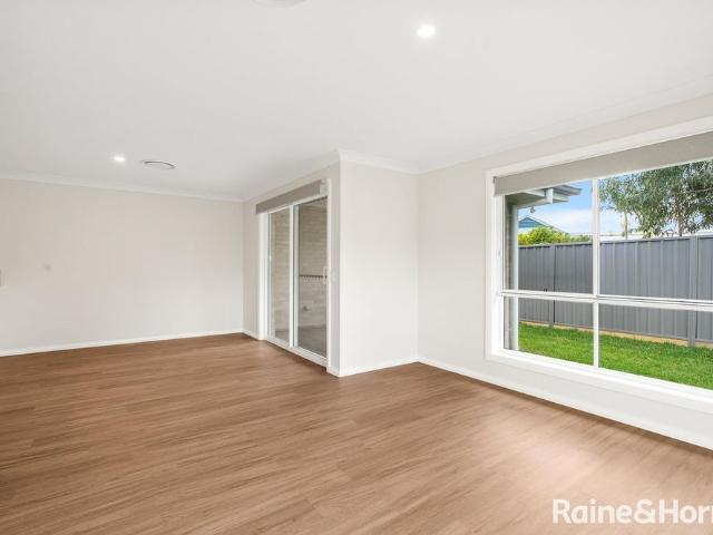 Brand New Living in a Quiet Cul de Sac