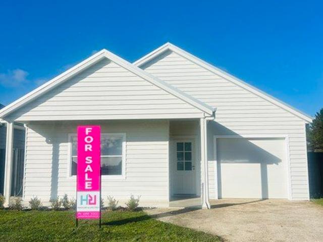 Brand New Living in a Quiet Wallerawang Location