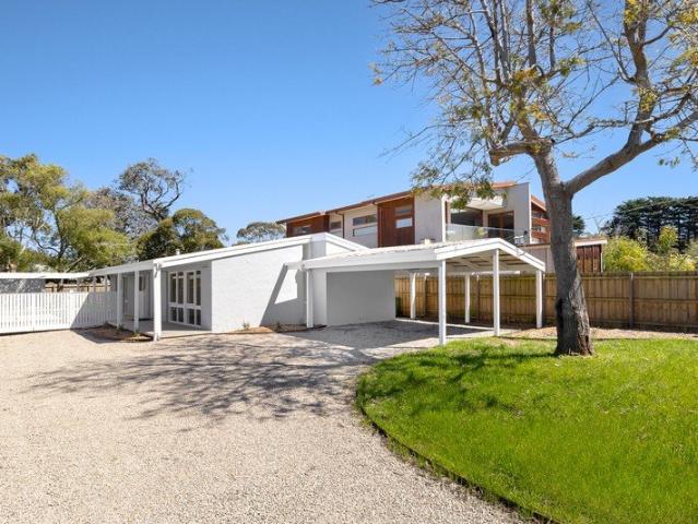 Renovated Living in the Heart of Flinders