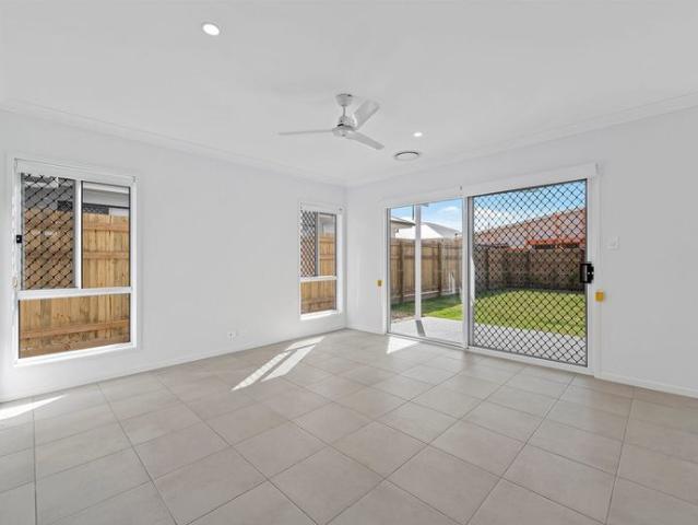 BRAND NEW LIVING IN THE SANCTUARY ESTATE TWO STOREY HOME!