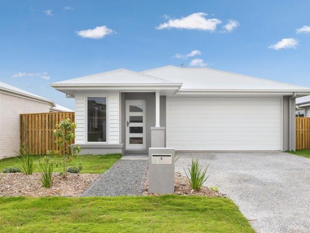Brand New Living in the Sought After Blooms Estate!