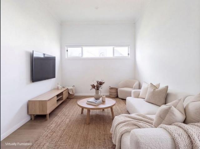 Brand New Living in Wilton!