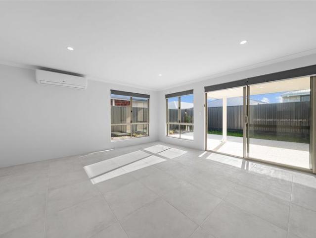 BRAND NEW LIVING | 3 BEDROOMS