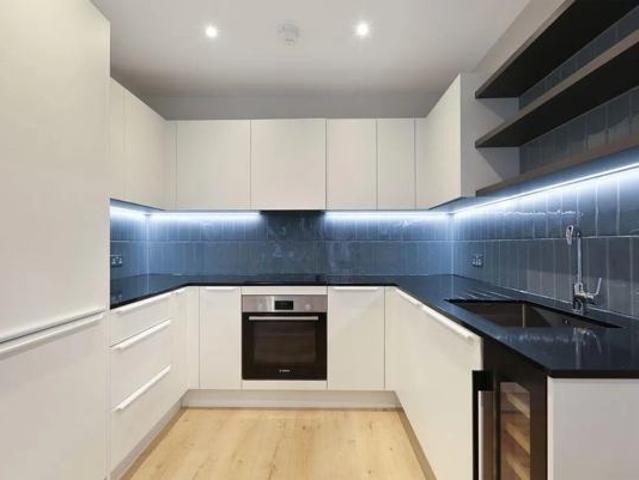 Brand New Luxury One Bedroom Apartment SE28