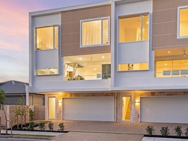 Brand New Waterfront Luxury. Uninterrupted Broadwater Views!