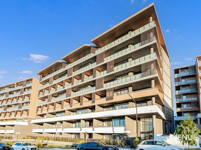 Brand New Luxury Apartment with Exceptional Privacy & Walk to Tallawong Metro