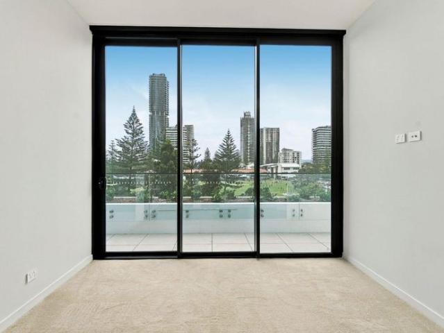 Brand New Luxury Apartment with Expansive Balcony | The Sterling Broadbeach